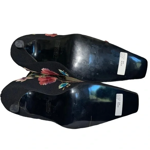 SXS Floral Boots style S-83 with dust cover, no box. Size 36.5 (US Size 6) - Picture 9 of 12